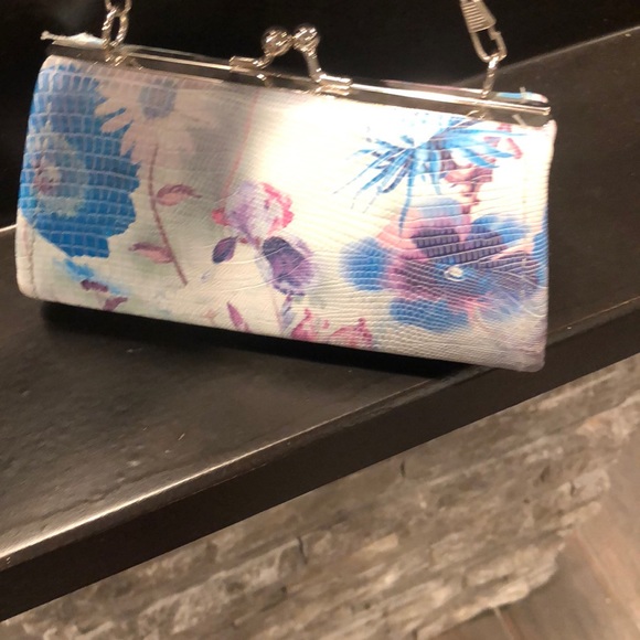 Italian small hand bag - Picture 2 of 3